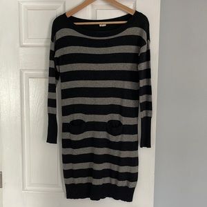 Perfect Fall dress w/ front pockets